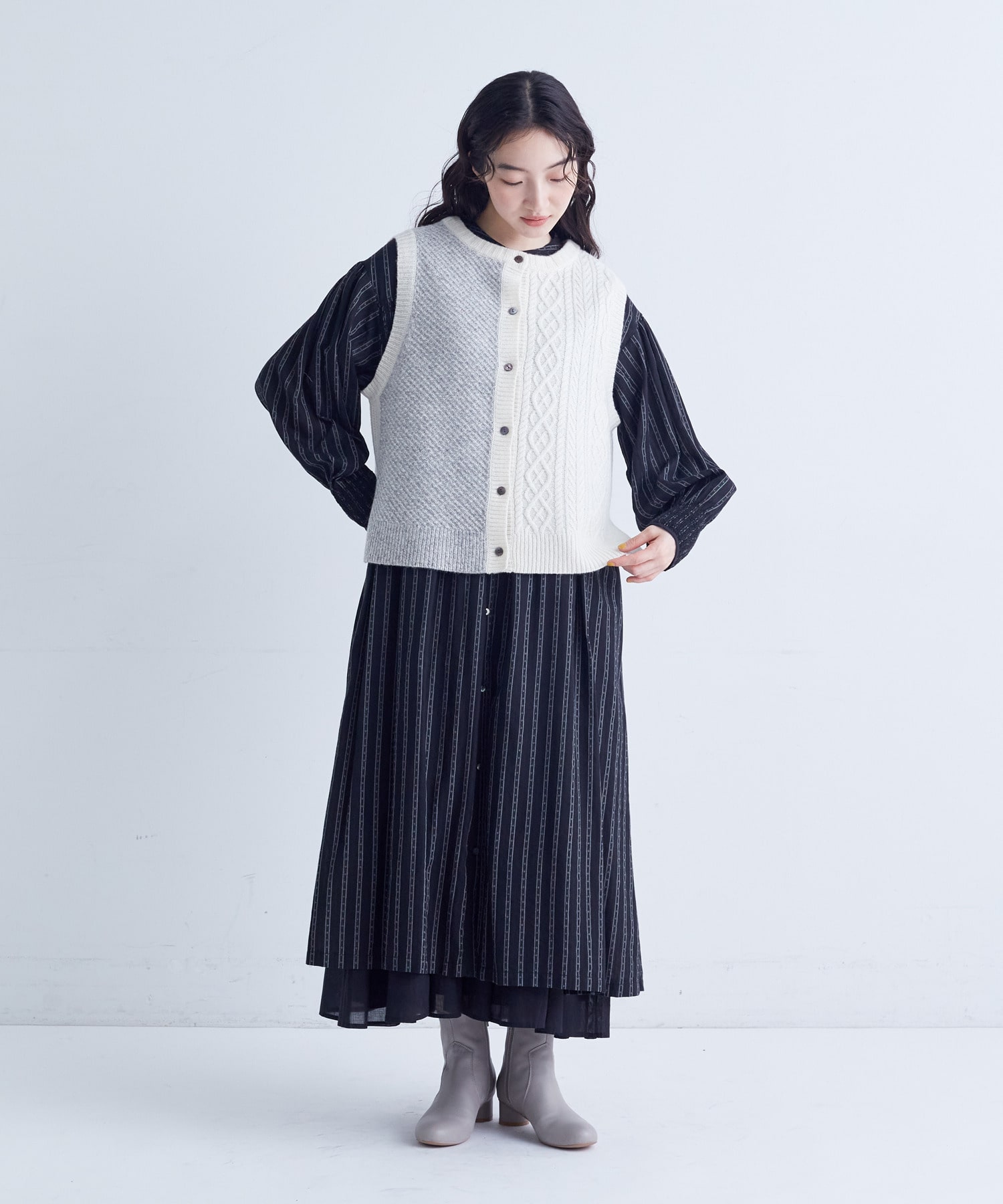 【congés payés】｜2BUY10%OFF・3BUY20%OFF｜スモッキングドビーワンピース 詳細画像 ブラック 15