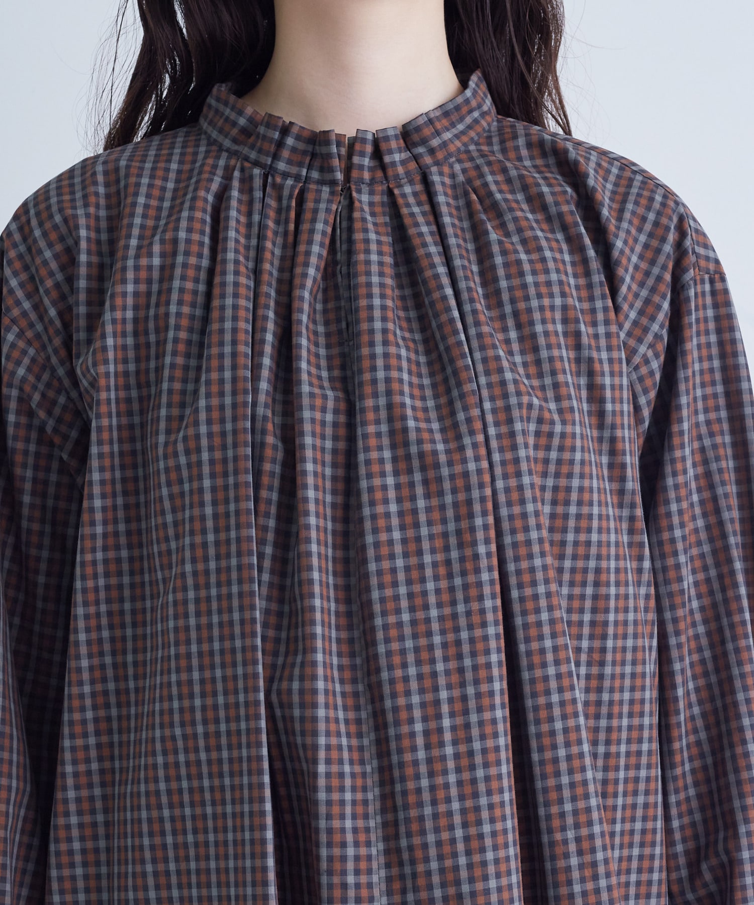 【congés payés】｜2BUY10%OFF・3BUY20%OFF｜◆タックフリルブラウス 詳細画像 チャコールグレー 19