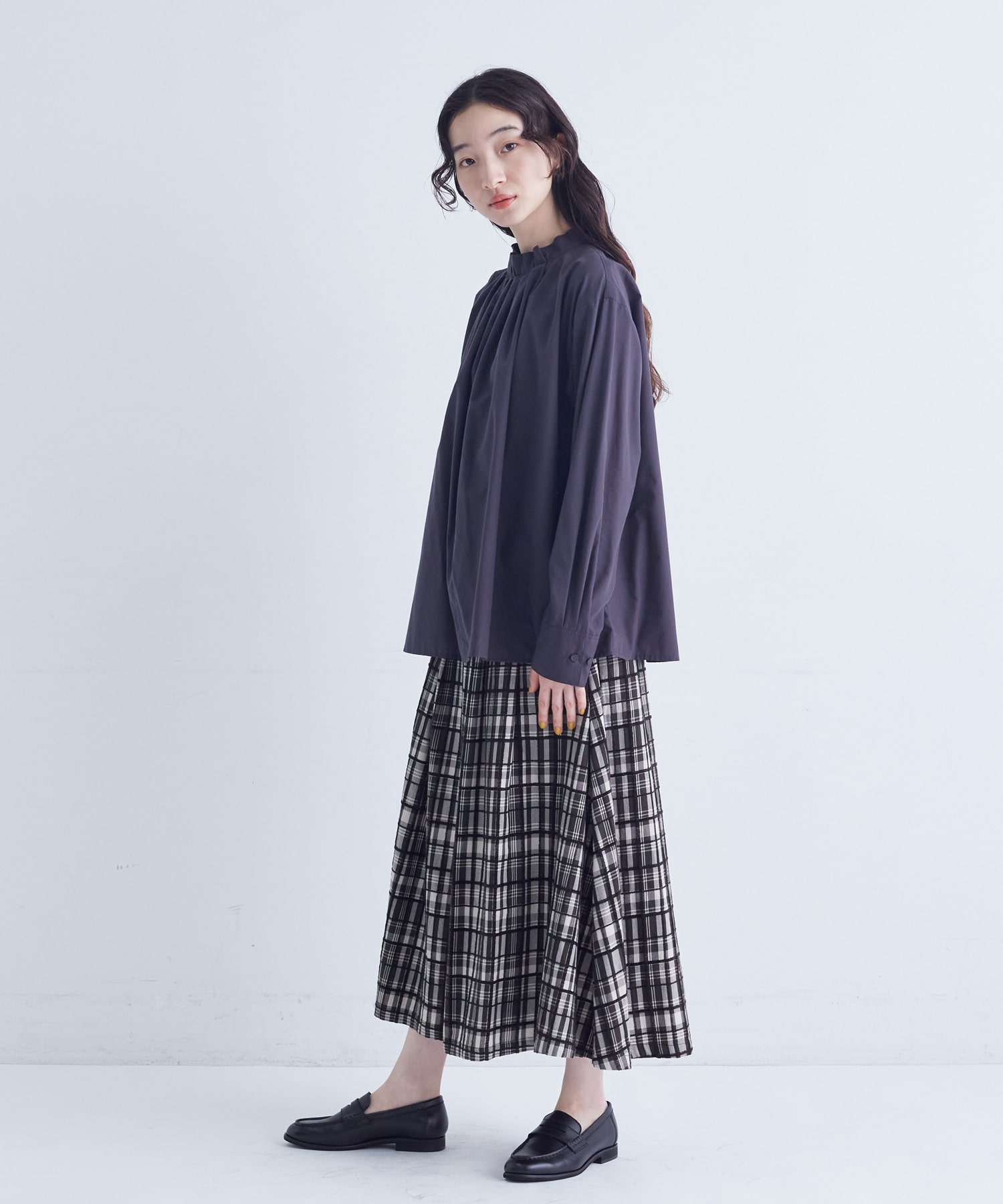 【congés payés】｜2BUY10%OFF・3BUY20%OFF｜◆タックフリルブラウス 詳細画像 チャコールグレー 22