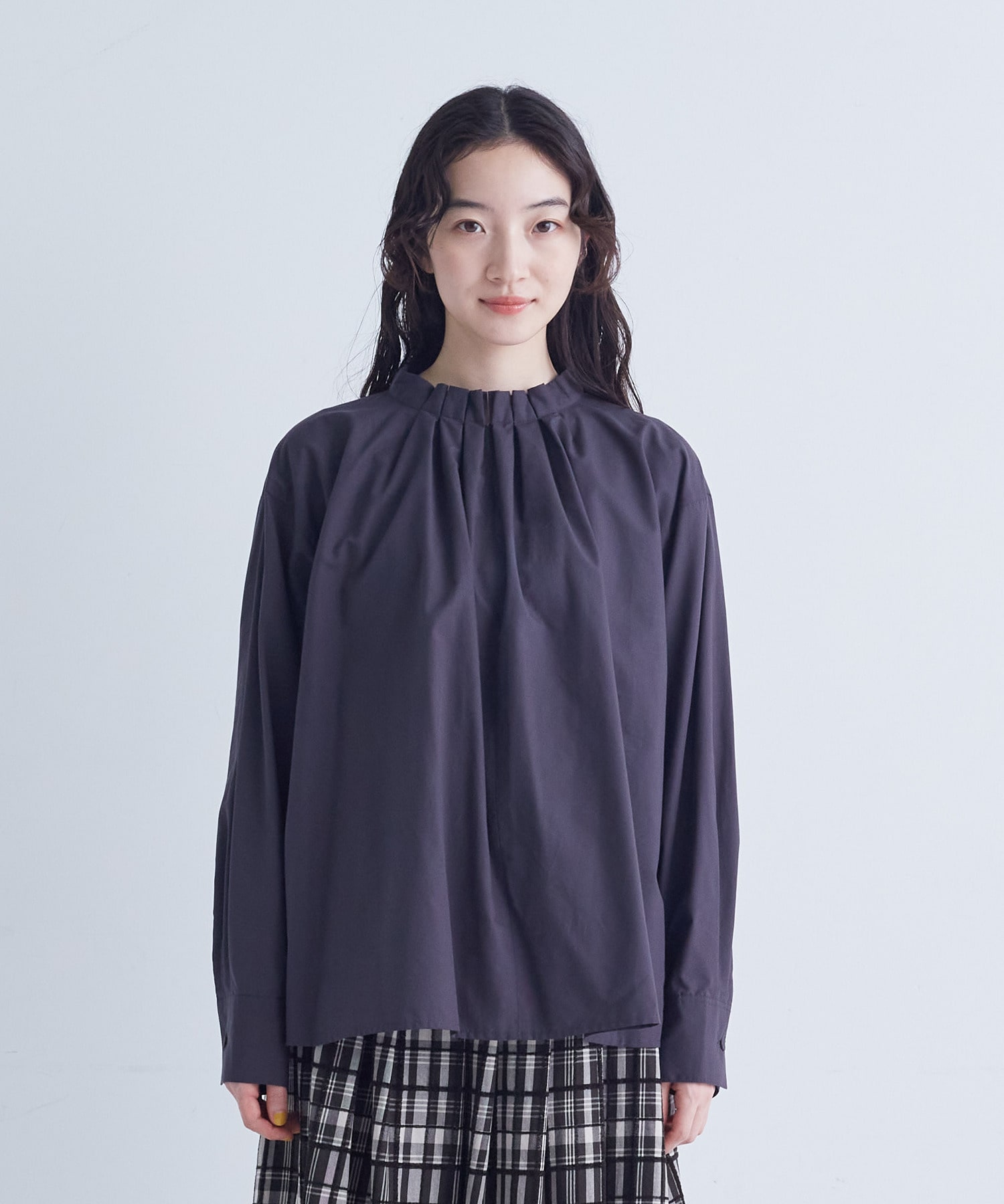 【congés payés】｜2BUY10%OFF・3BUY20%OFF｜◆タックフリルブラウス 詳細画像 チャコールグレー 25