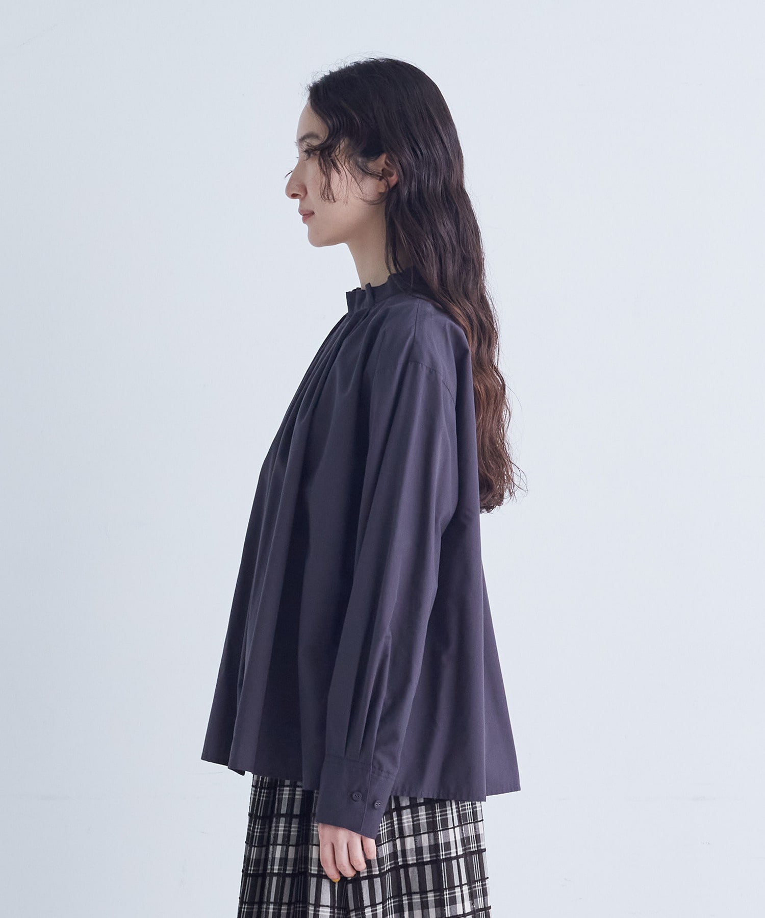 【congés payés】｜2BUY10%OFF・3BUY20%OFF｜◆タックフリルブラウス 詳細画像 チャコールグレー 26