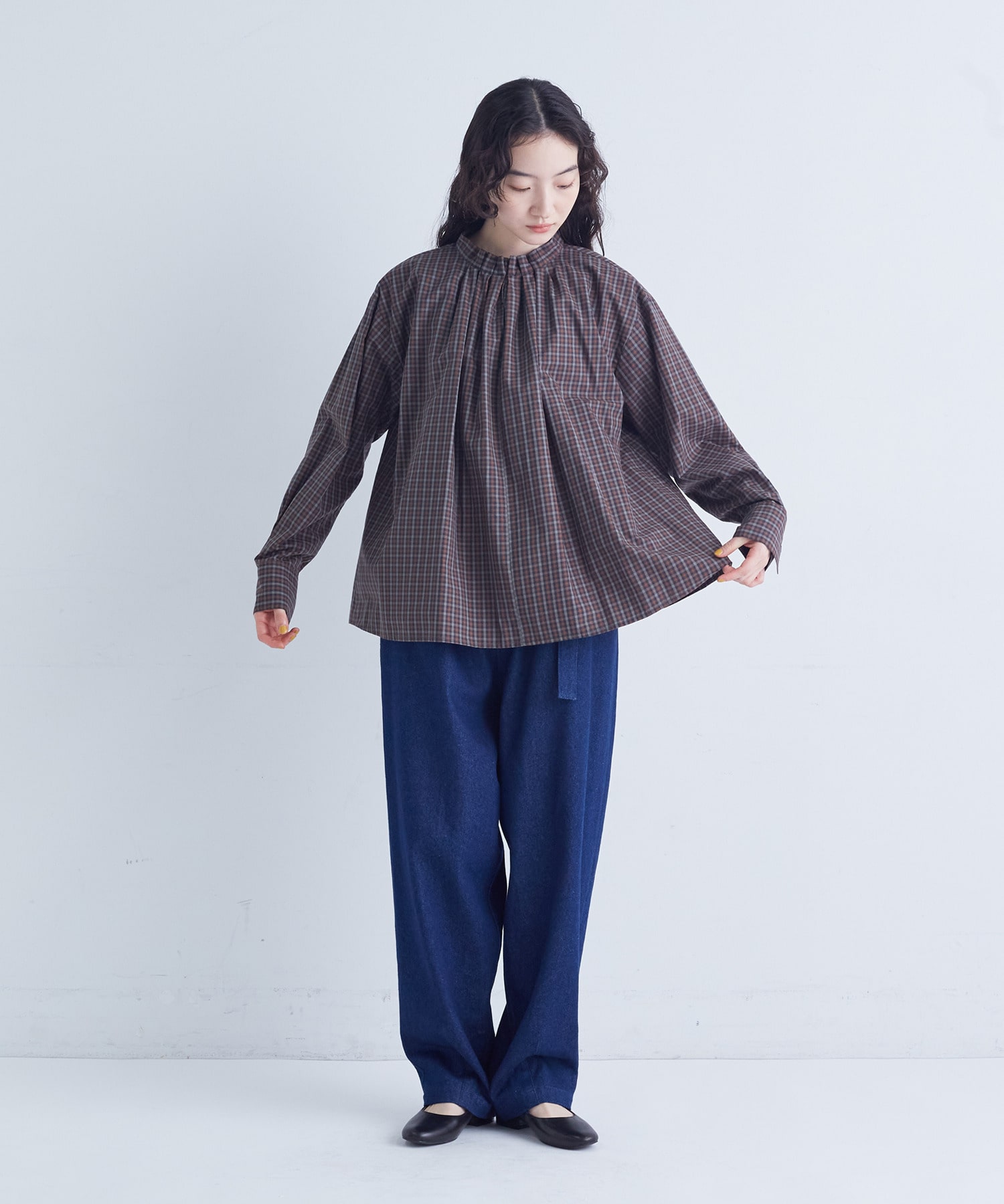 【congés payés】｜2BUY10%OFF・3BUY20%OFF｜◆タックフリルブラウス 詳細画像 チャコールグレー 9