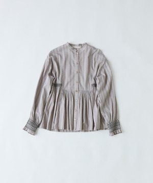 【congés payés】｜2BUY10%OFF・3BUY20%OFF｜スモッキングドビーブラウス 詳細画像 グレイッシュベージュ 1