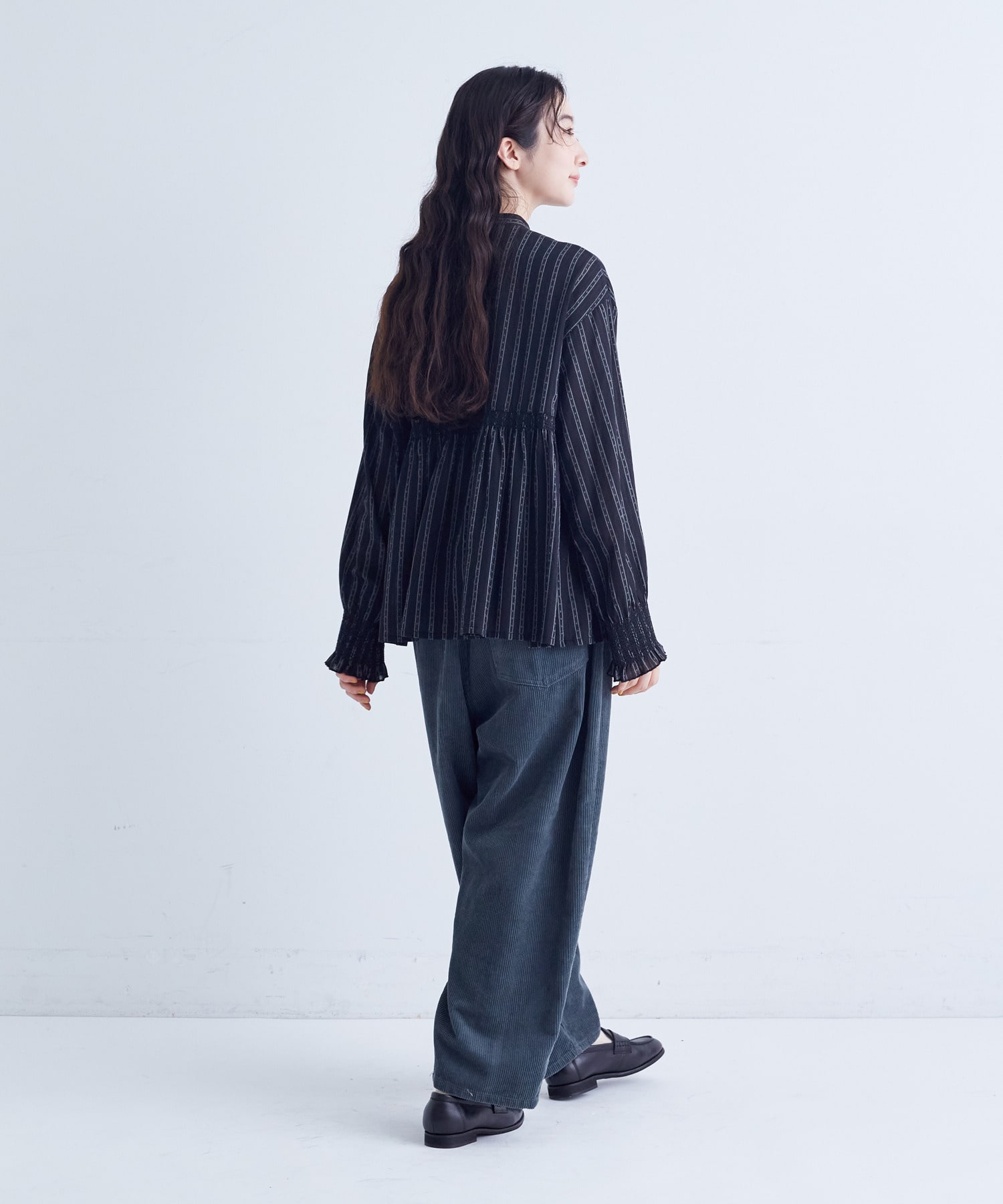 【congés payés】｜2BUY10%OFF・3BUY20%OFF｜スモッキングドビーブラウス 詳細画像 グレイッシュベージュ 11