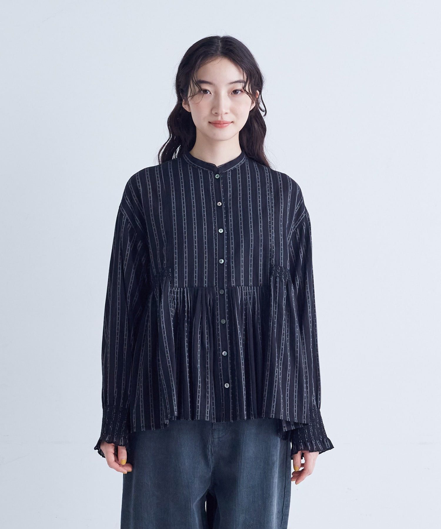 【congés payés】｜2BUY10%OFF・3BUY20%OFF｜スモッキングドビーブラウス 詳細画像 グレイッシュベージュ 13