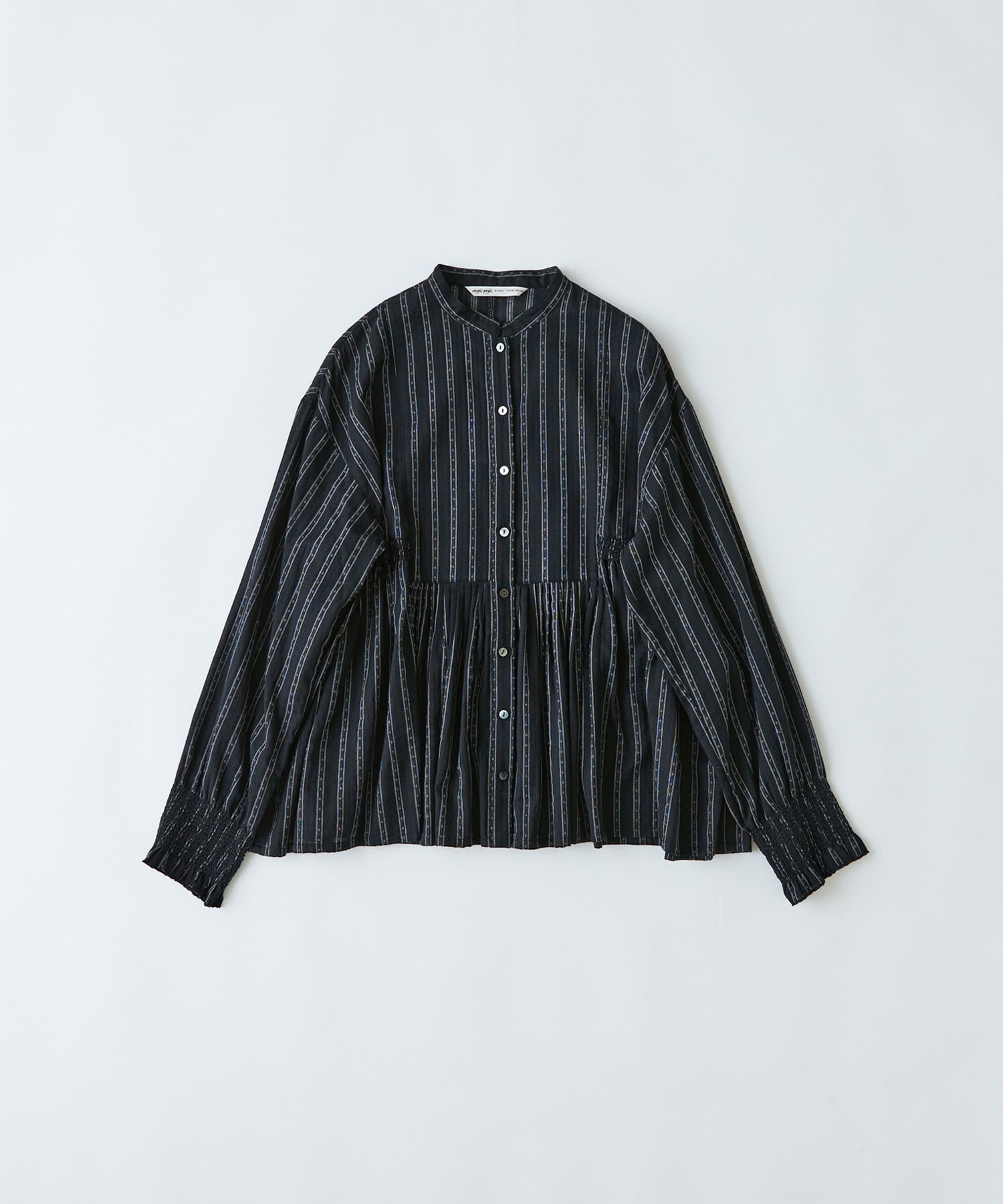 【congés payés】｜2BUY10%OFF・3BUY20%OFF｜スモッキングドビーブラウス 詳細画像 ブラック 1