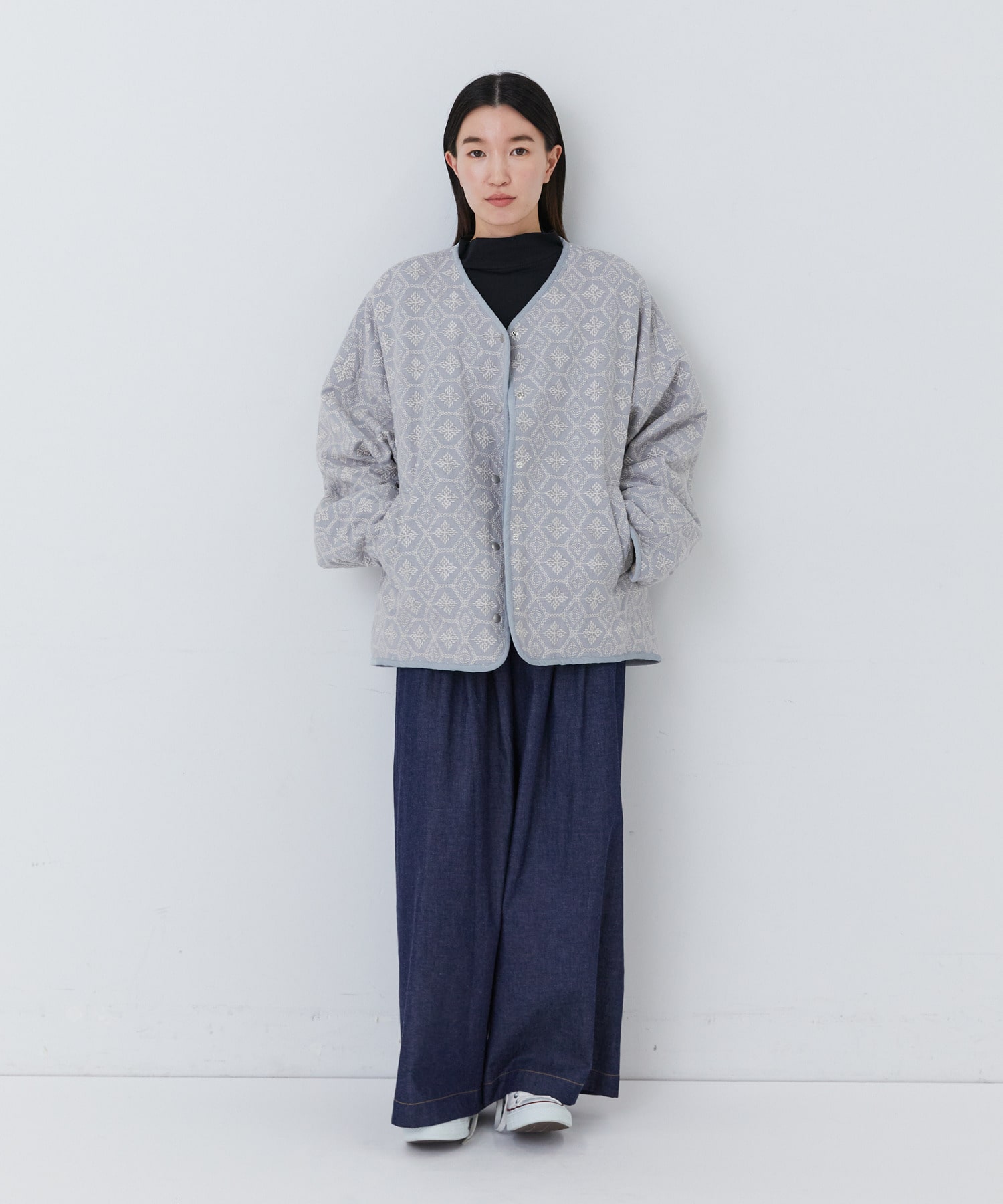 【congés payés】｜2BUY10%OFF・3BUY20%OFF｜【11月お気に入り登録ブランド内3位】フォークロア刺繍ショートジャケット 詳細画像 チャコールグレー 1