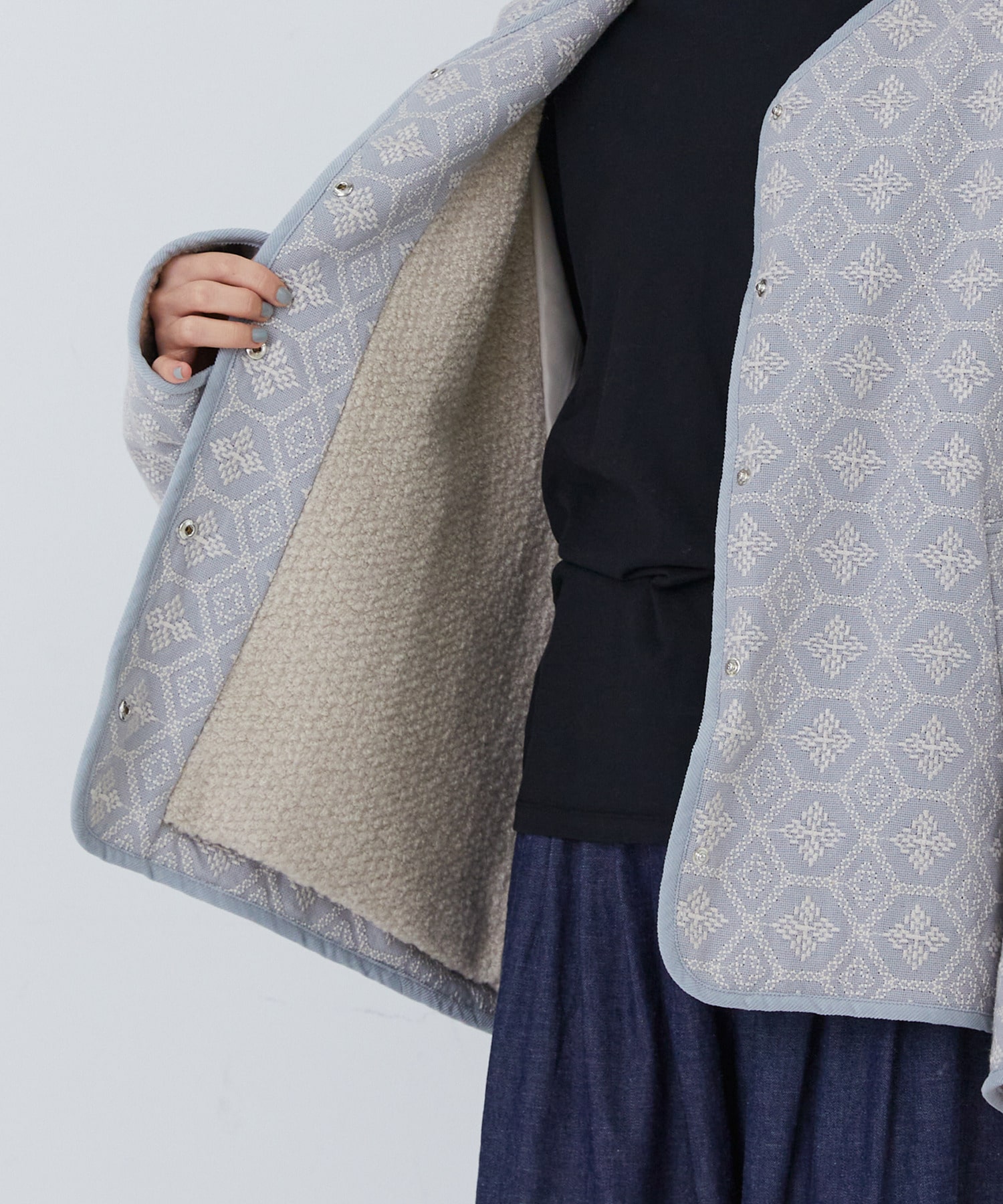 【congés payés】｜2BUY10%OFF・3BUY20%OFF｜【11月お気に入り登録ブランド内3位】フォークロア刺繍ショートジャケット 詳細画像 チャコールグレー 12