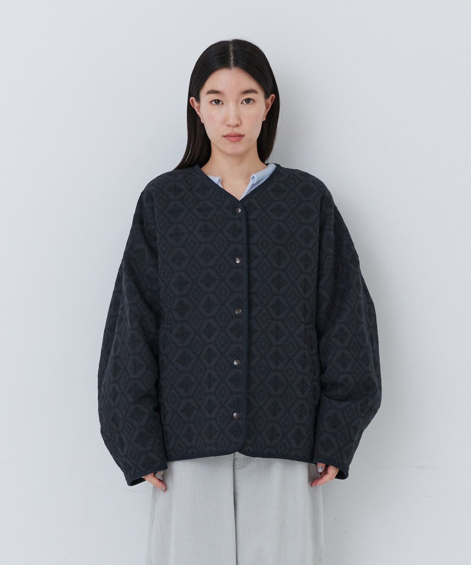 【congés payés】｜2BUY10%OFF・3BUY20%OFF｜【11月お気に入り登録ブランド内3位】フォークロア刺繍ショートジャケット 詳細画像 チャコールグレー 19