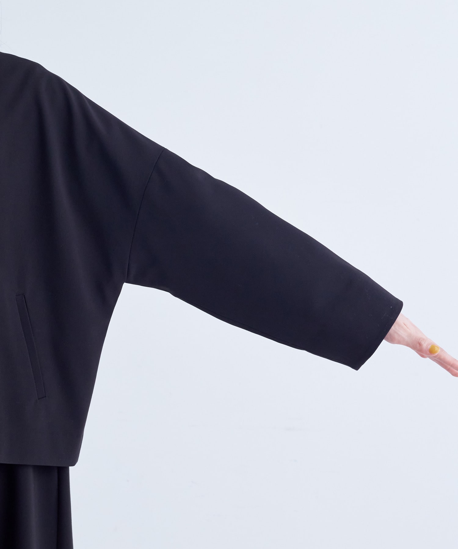 【congés payés】ラウンドカラーショートジャケット 詳細画像 ブラック 10