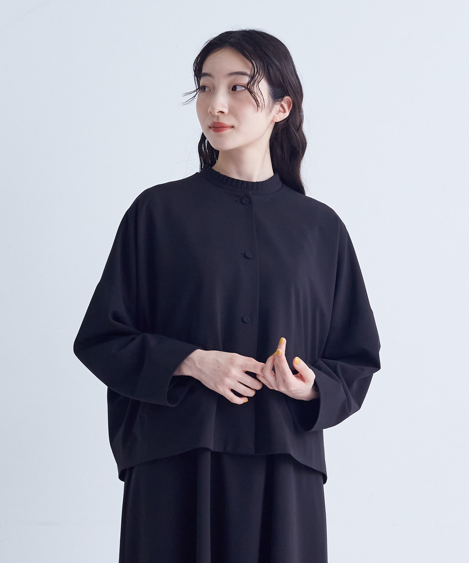 【congés payés】ラウンドカラーショートジャケット 詳細画像 ブラック 3