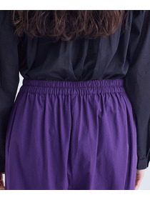 【congés payés】裾タックイージーパンツ 詳細画像 チャコールグレー 10