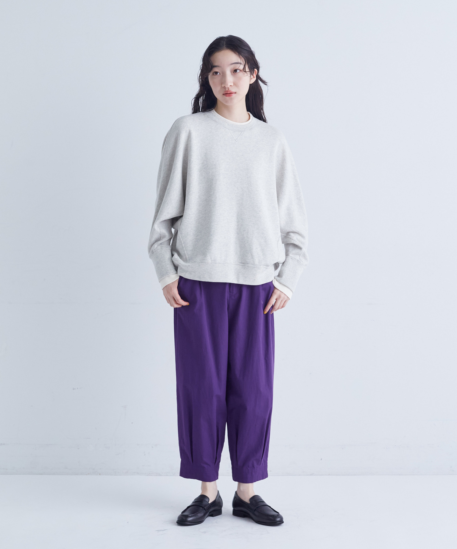 【congés payés】裾タックイージーパンツ 詳細画像 チャコールグレー 1