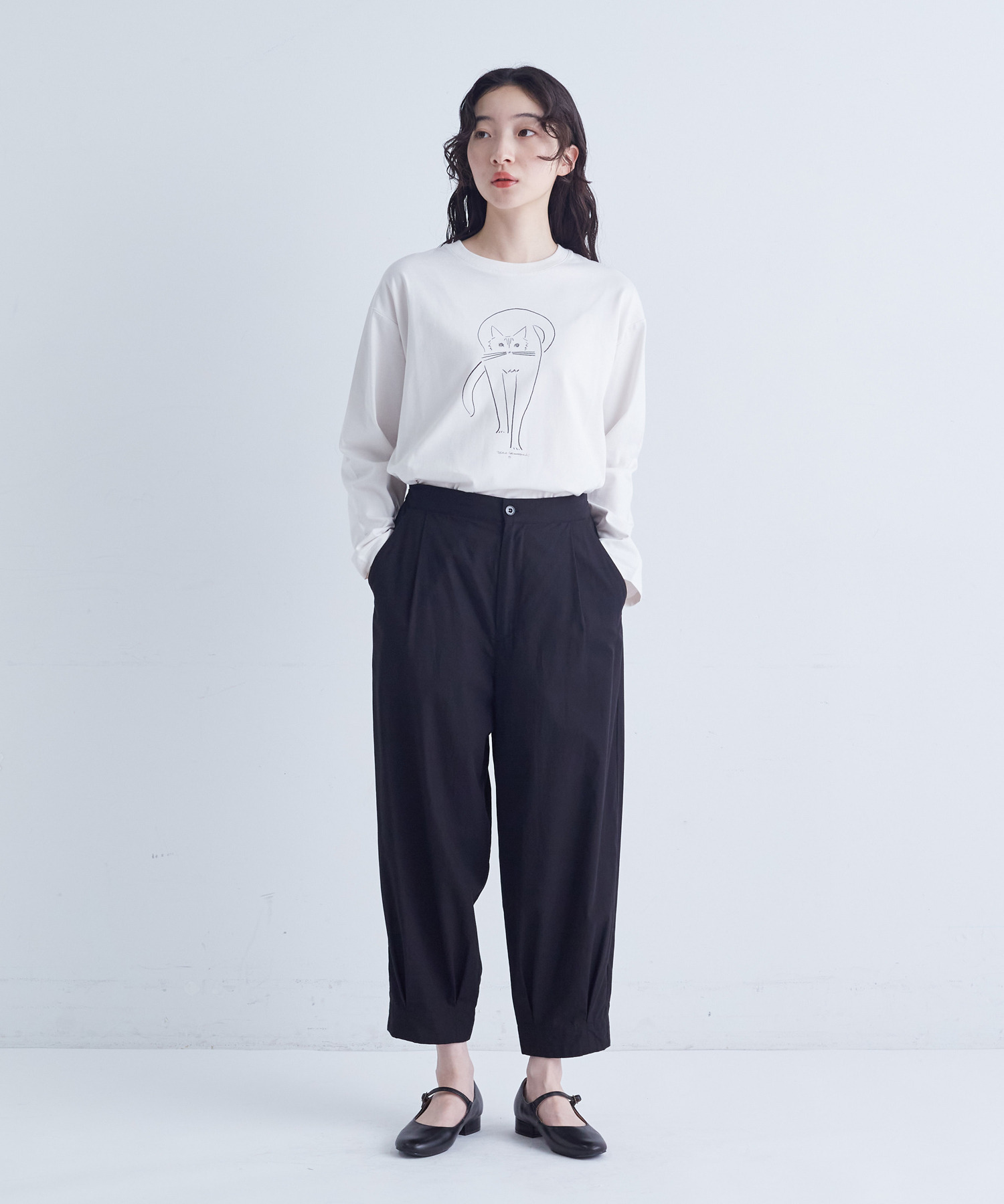 【congés payés】裾タックイージーパンツ 詳細画像 チャコールグレー 17