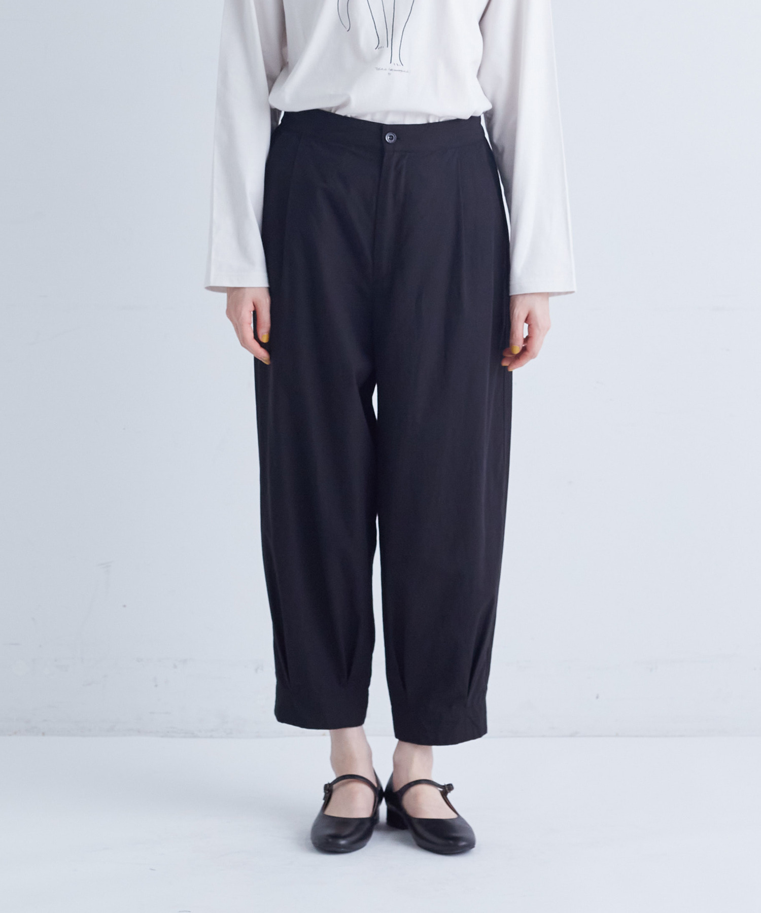 【congés payés】裾タックイージーパンツ 詳細画像 チャコールグレー 20