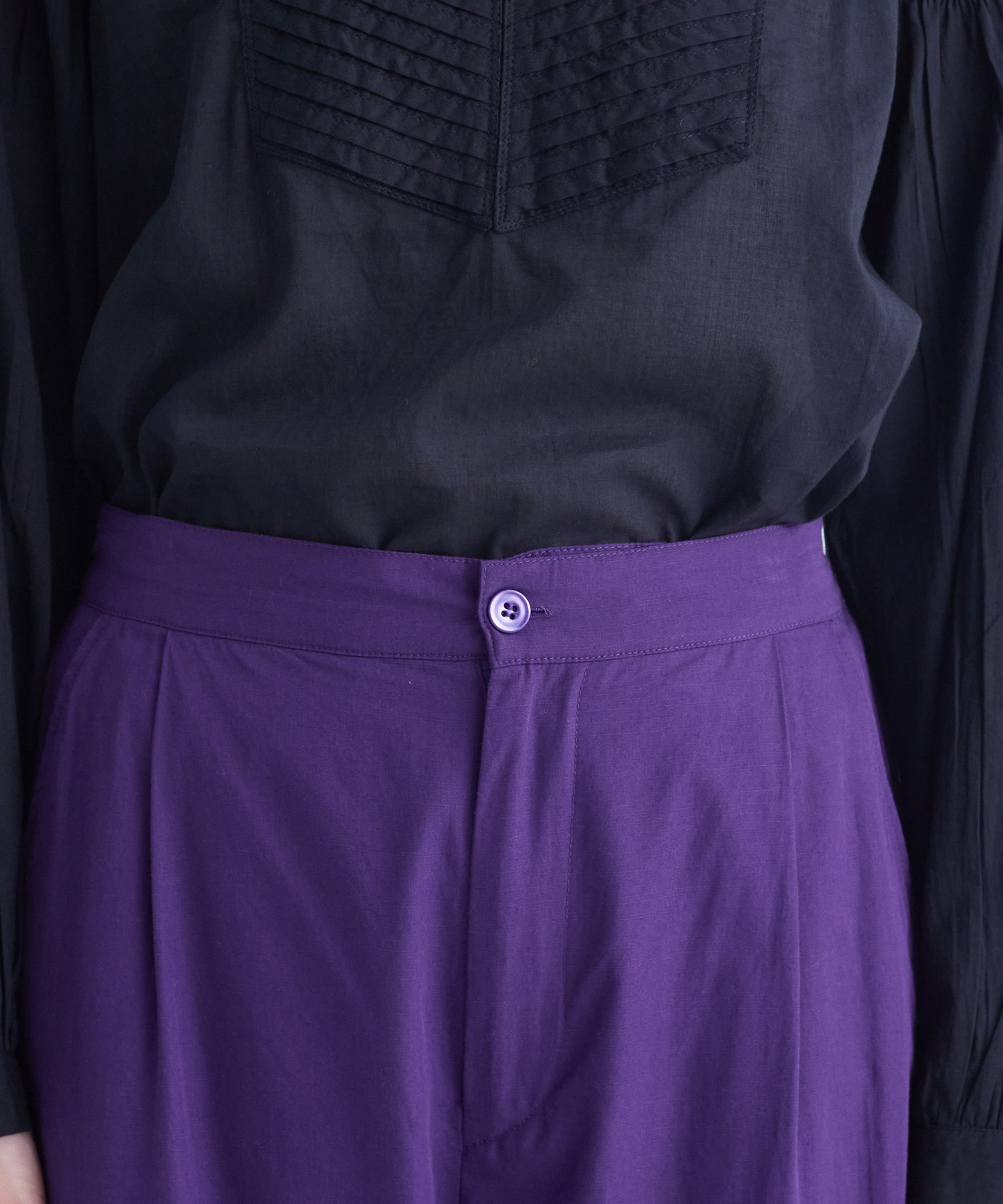 【congés payés】裾タックイージーパンツ 詳細画像 チャコールグレー 9