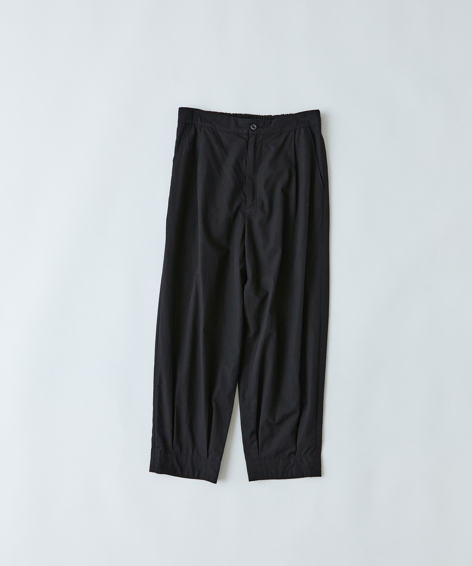 【congés payés】裾タックイージーパンツ 詳細画像 チャコールグレー 1