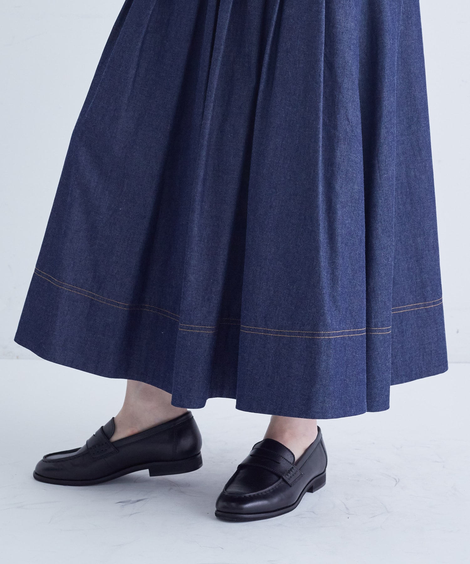 【congés payés】タックデニムスカート 詳細画像 インディゴブルー 13