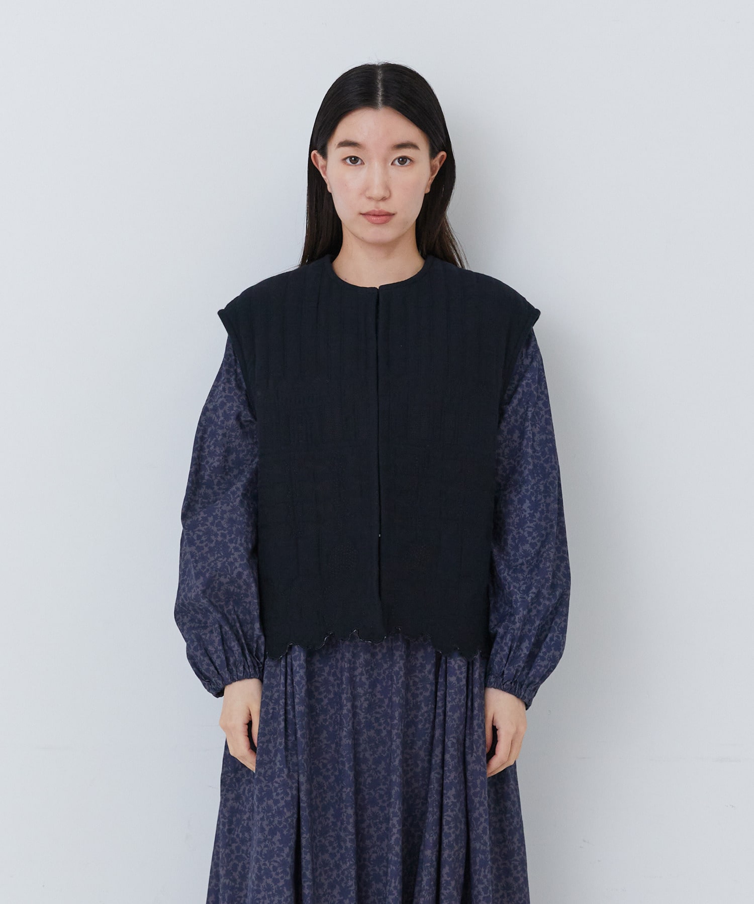 【congés payés】｜2BUY10%OFF・3BUY20%OFF｜ダブルガーゼ刺繍ベスト 詳細画像 ブラック 12