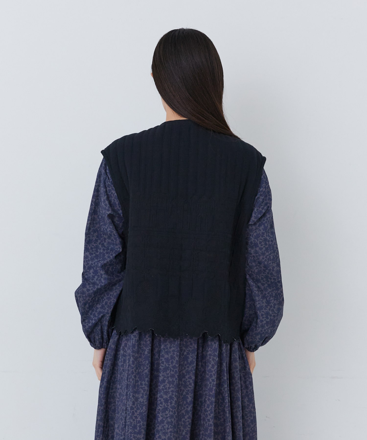 【congés payés】｜2BUY10%OFF・3BUY20%OFF｜ダブルガーゼ刺繍ベスト 詳細画像 ブラック 14