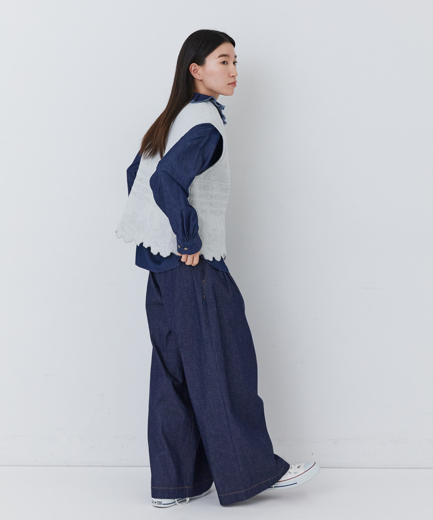 【congés payés】｜2BUY10%OFF・3BUY20%OFF｜ダブルガーゼ刺繍ベスト 詳細画像 ブラック 2