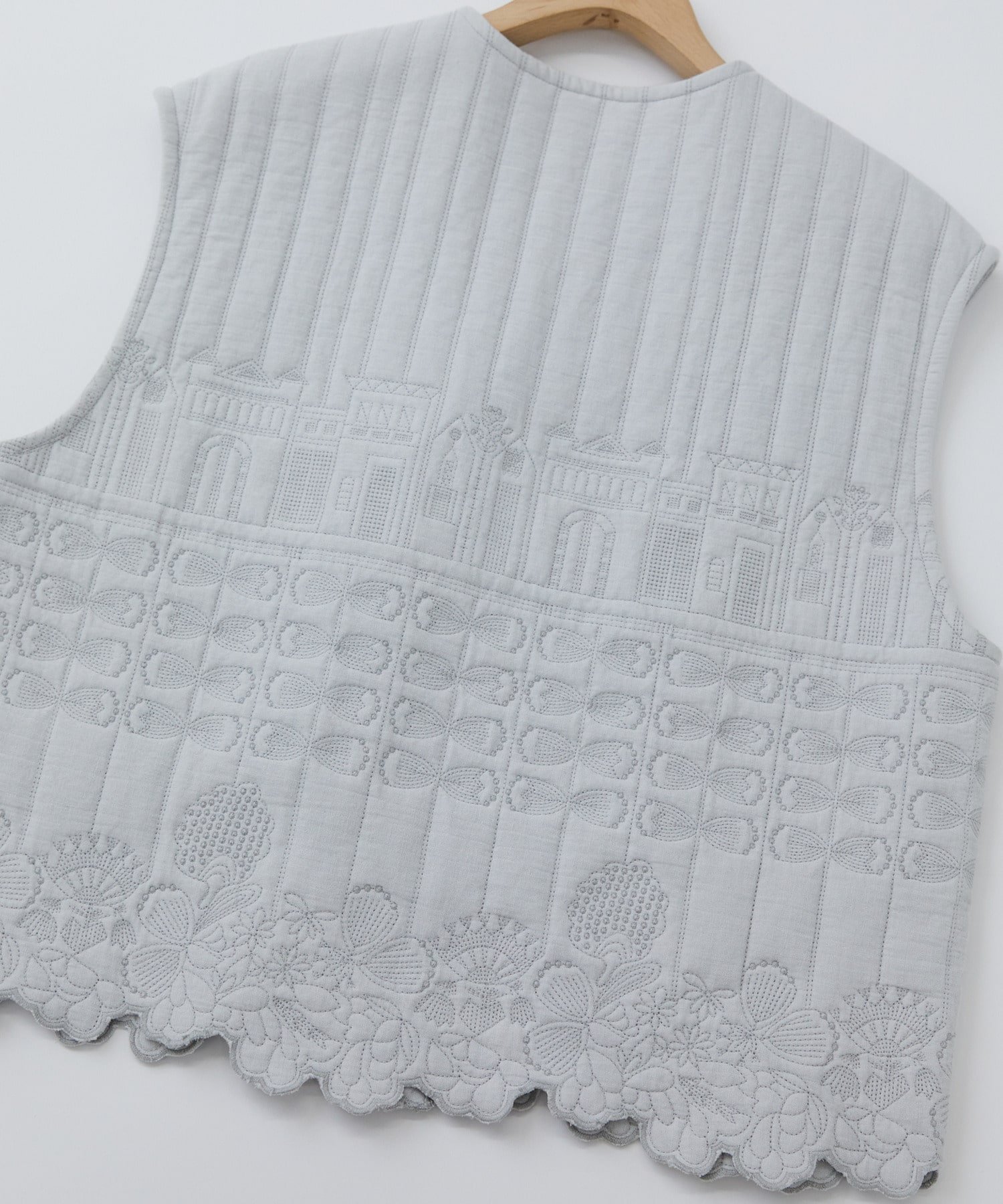 【congés payés】｜2BUY10%OFF・3BUY20%OFF｜ダブルガーゼ刺繍ベスト 詳細画像 ブラック 7