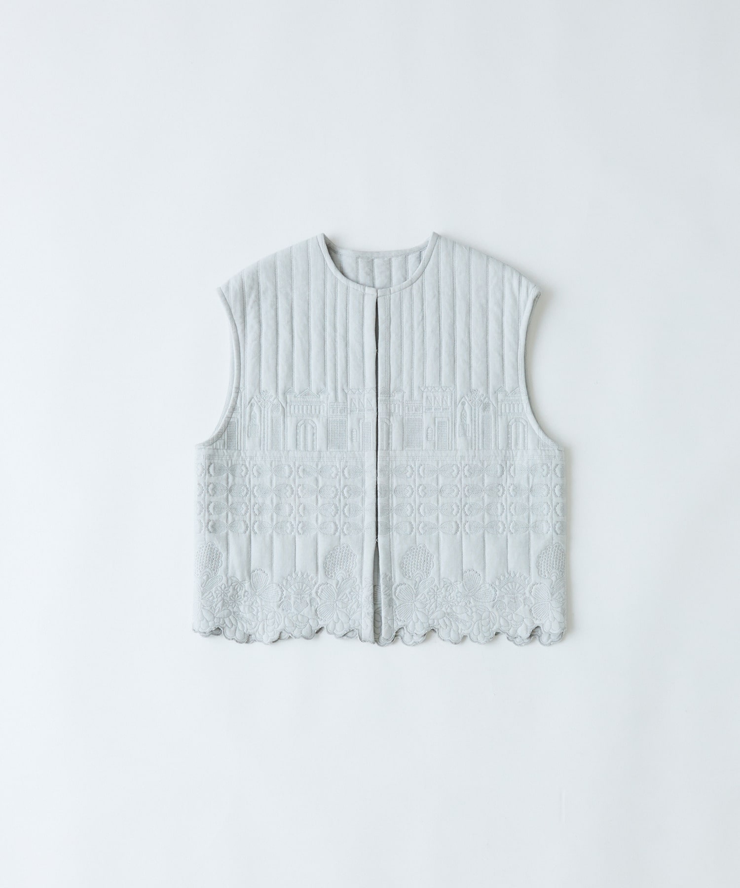 【congés payés】｜2BUY10%OFF・3BUY20%OFF｜ダブルガーゼ刺繍ベスト 詳細画像 ライトグレー 1