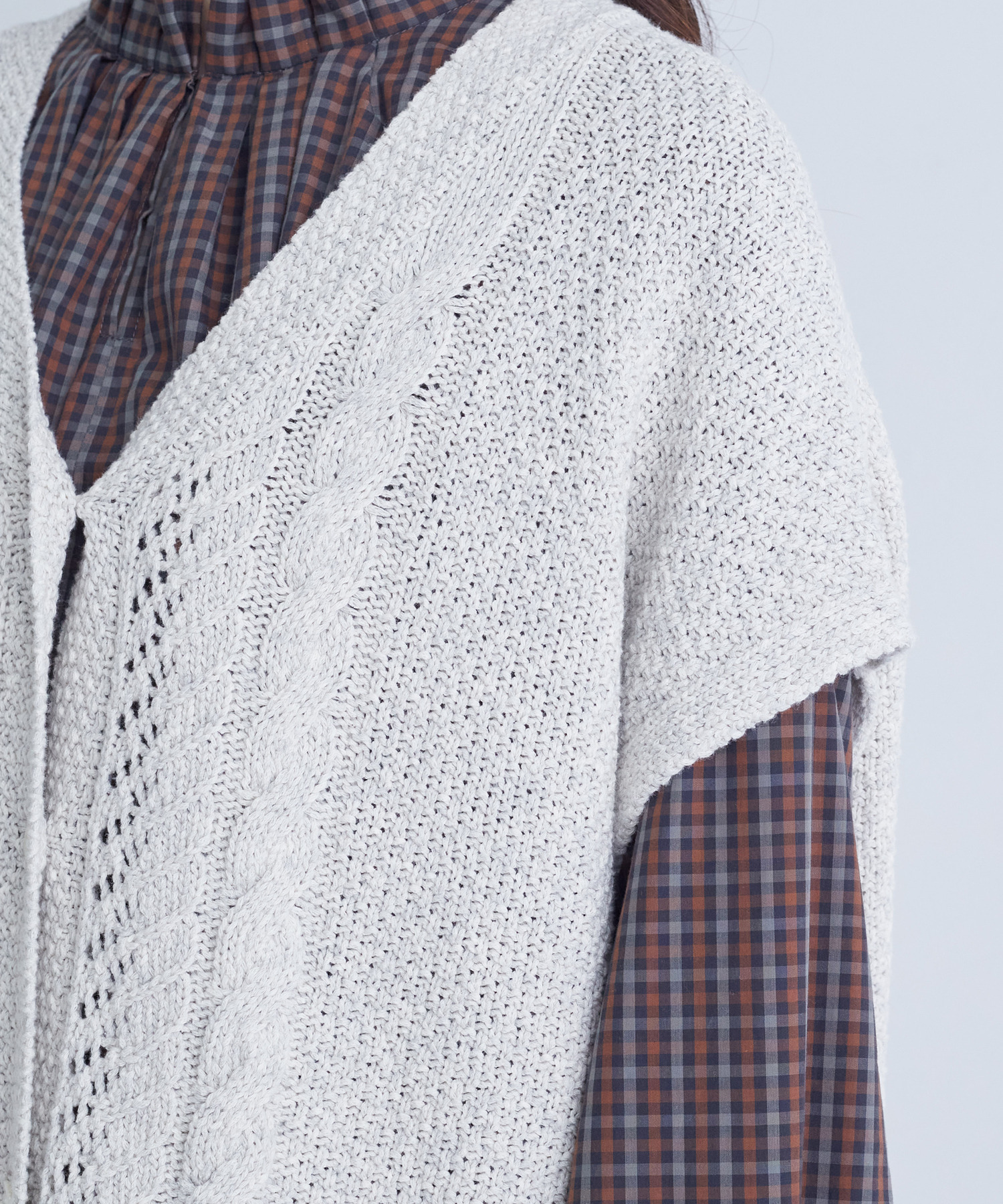 【congés payés】｜2BUY10%OFF・3BUY20%OFF｜綿リリヤーン縄柄前開きベスト 詳細画像 オートミール 11