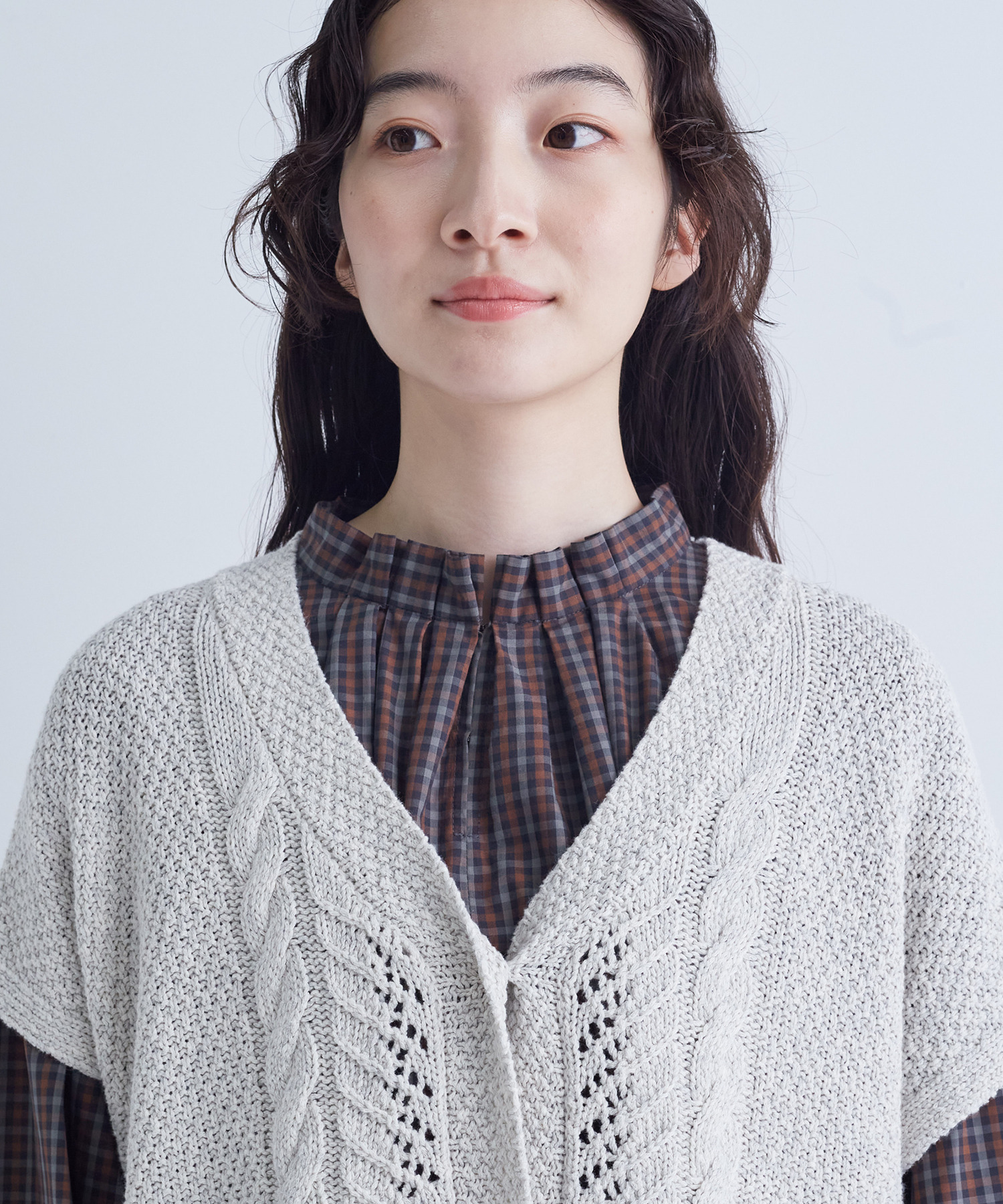 【congés payés】｜2BUY10%OFF・3BUY20%OFF｜綿リリヤーン縄柄前開きベスト 詳細画像 オートミール 8