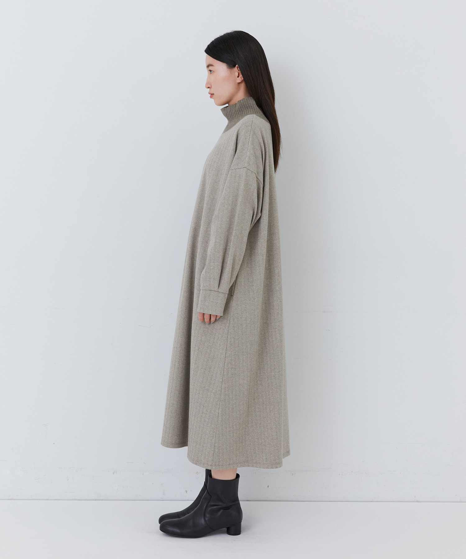 【congés payés】【11月ベストセラーブランド内1位】リブタートルワンピース 詳細画像 ベージュ 12