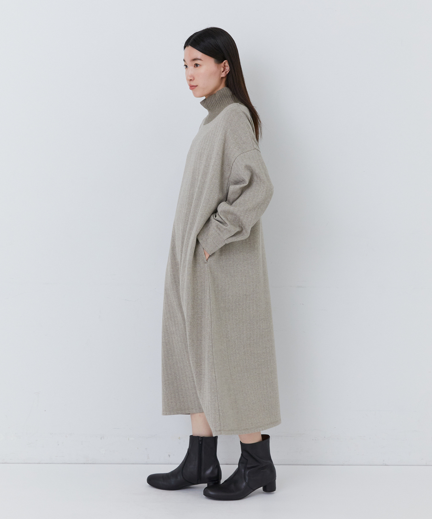 【congés payés】【11月ベストセラーブランド内1位】リブタートルワンピース 詳細画像 ベージュ 9