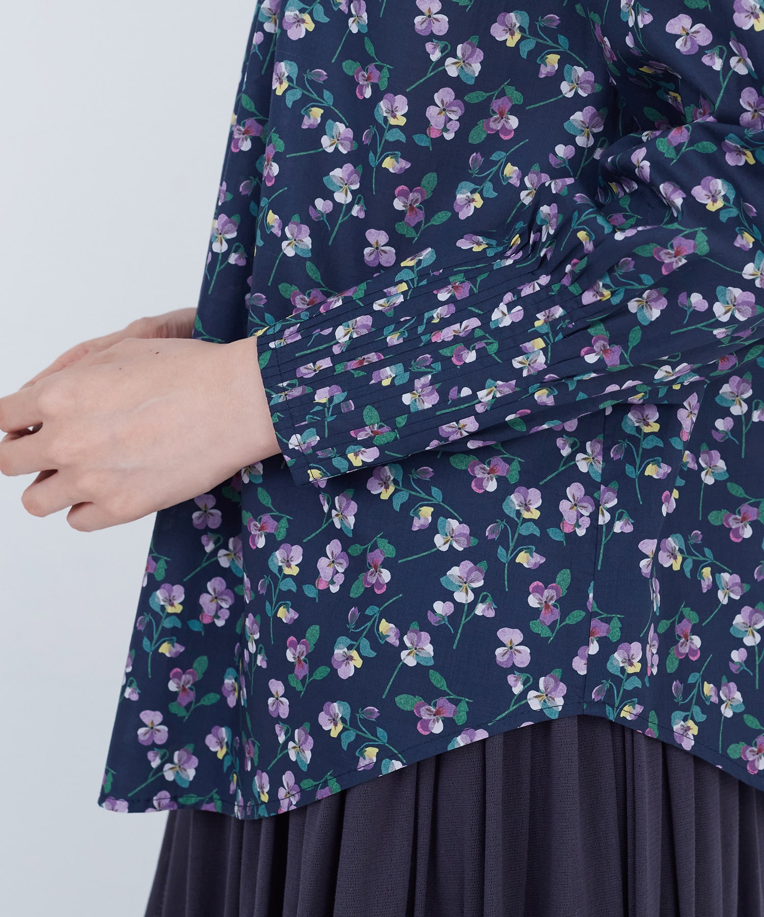 【ADIEU TRISTESSE】フリルカラーブラウス 詳細画像 ネイビー 20