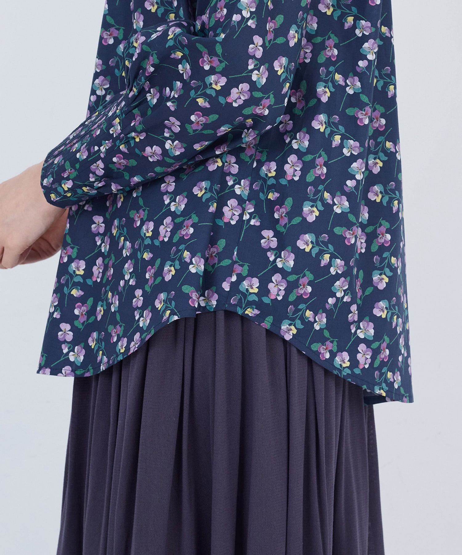 【ADIEU TRISTESSE】フリルカラーブラウス 詳細画像 ネイビー 22