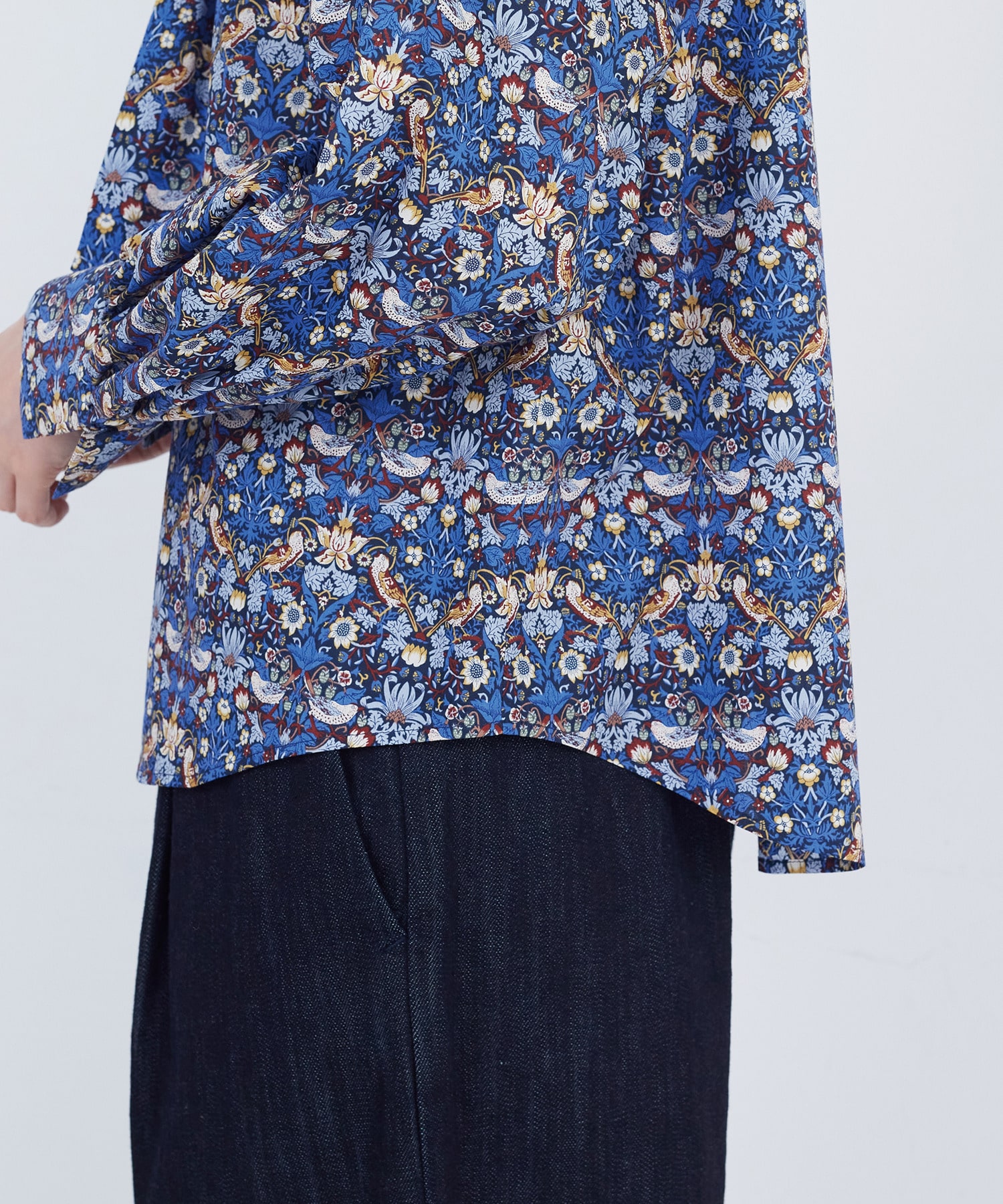 【ADIEU TRISTESSE】リバティプリントブラウス 詳細画像 ブルー系その他 16