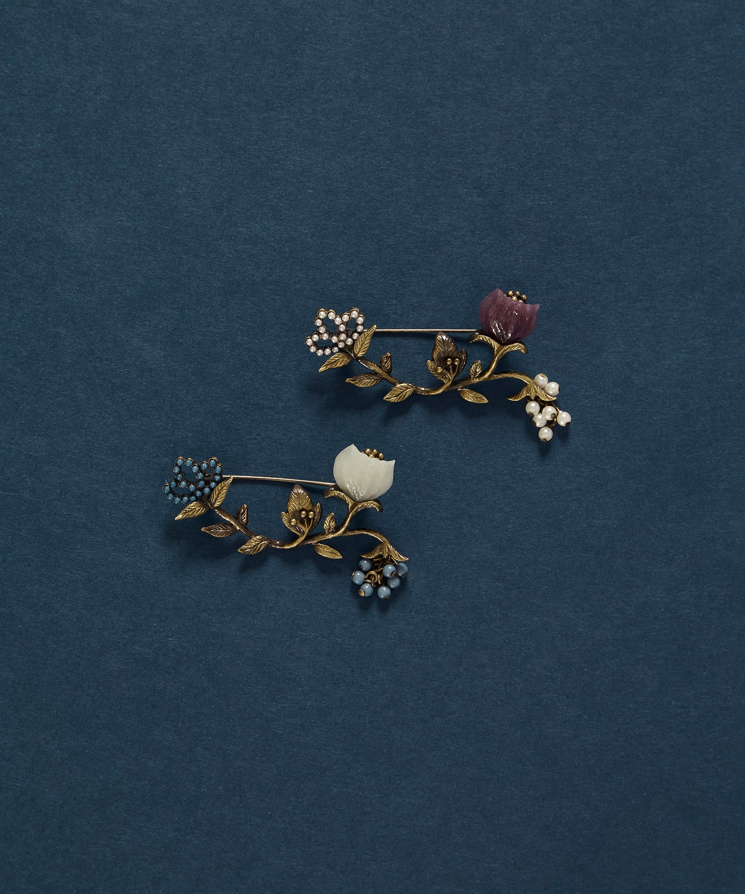 【ADIEU TRISTESSE】【クリスマスマルシェ】両サイドお花ブローチ 詳細画像 オフホワイト 1