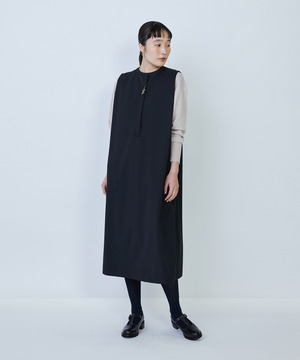 【LOISIR】ウール混ギャバスリーブレスワンピース 詳細画像 ブラック 1