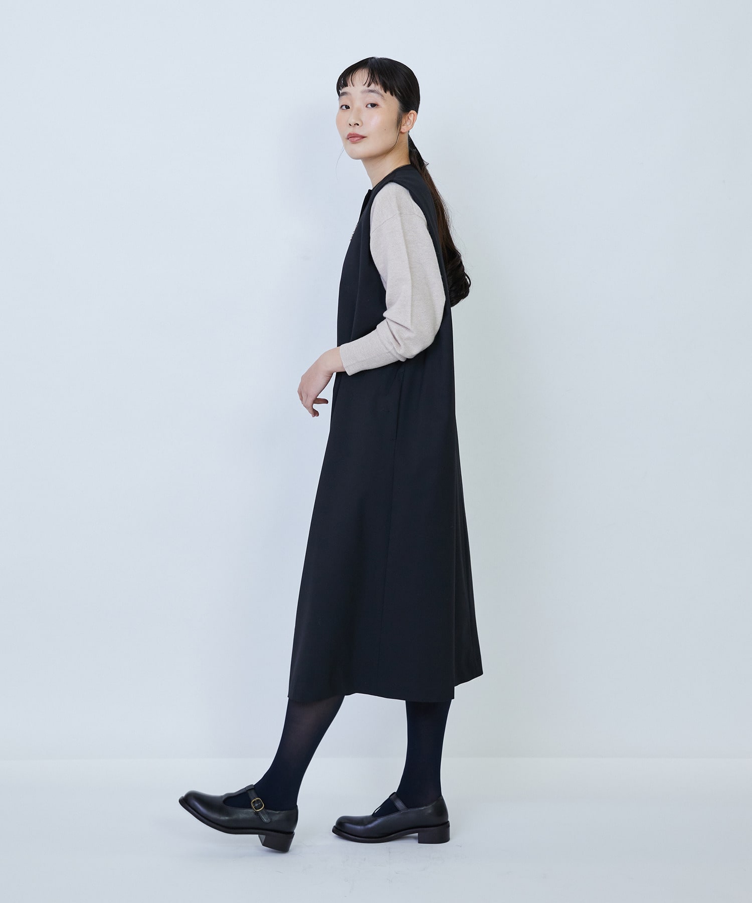 【LOISIR】ウール混ギャバスリーブレスワンピース 詳細画像 ブラック 3