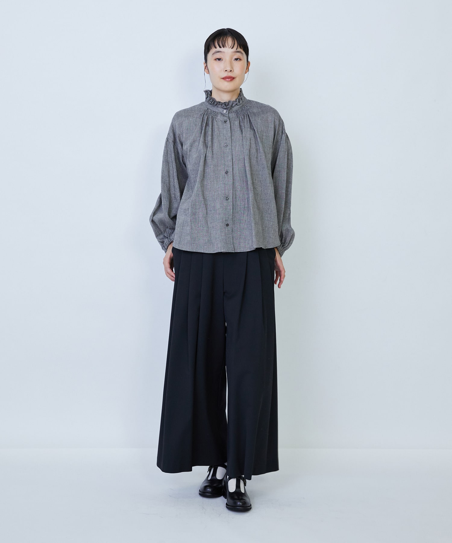 【LOISIR】リネンコットンヤクローンフリルカラーブラウス 詳細画像 グレー 1