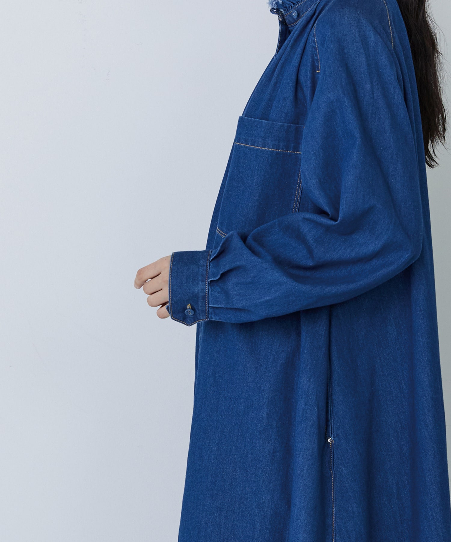 【congés payés】フリルカラーデニムワンピース 詳細画像 インディゴブルー 12