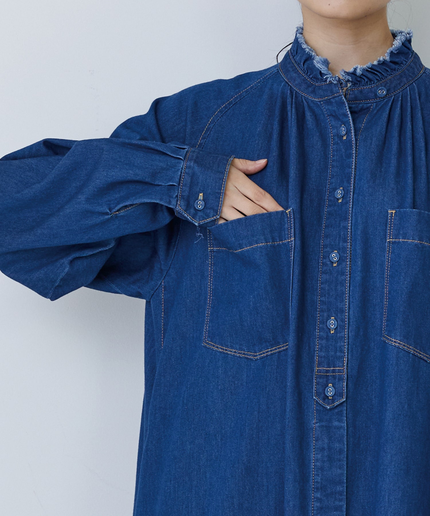 【congés payés】フリルカラーデニムワンピース 詳細画像 インディゴブルー 14