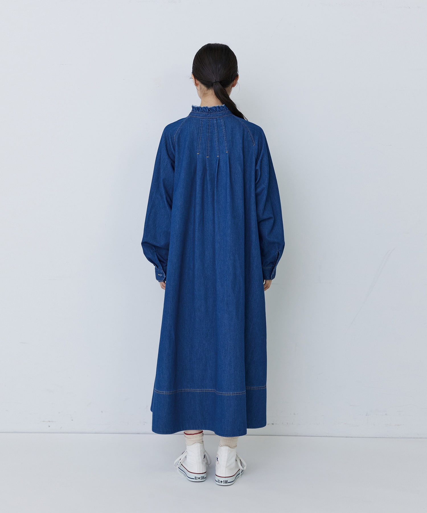 【congés payés】フリルカラーデニムワンピース 詳細画像 インディゴブルー 9