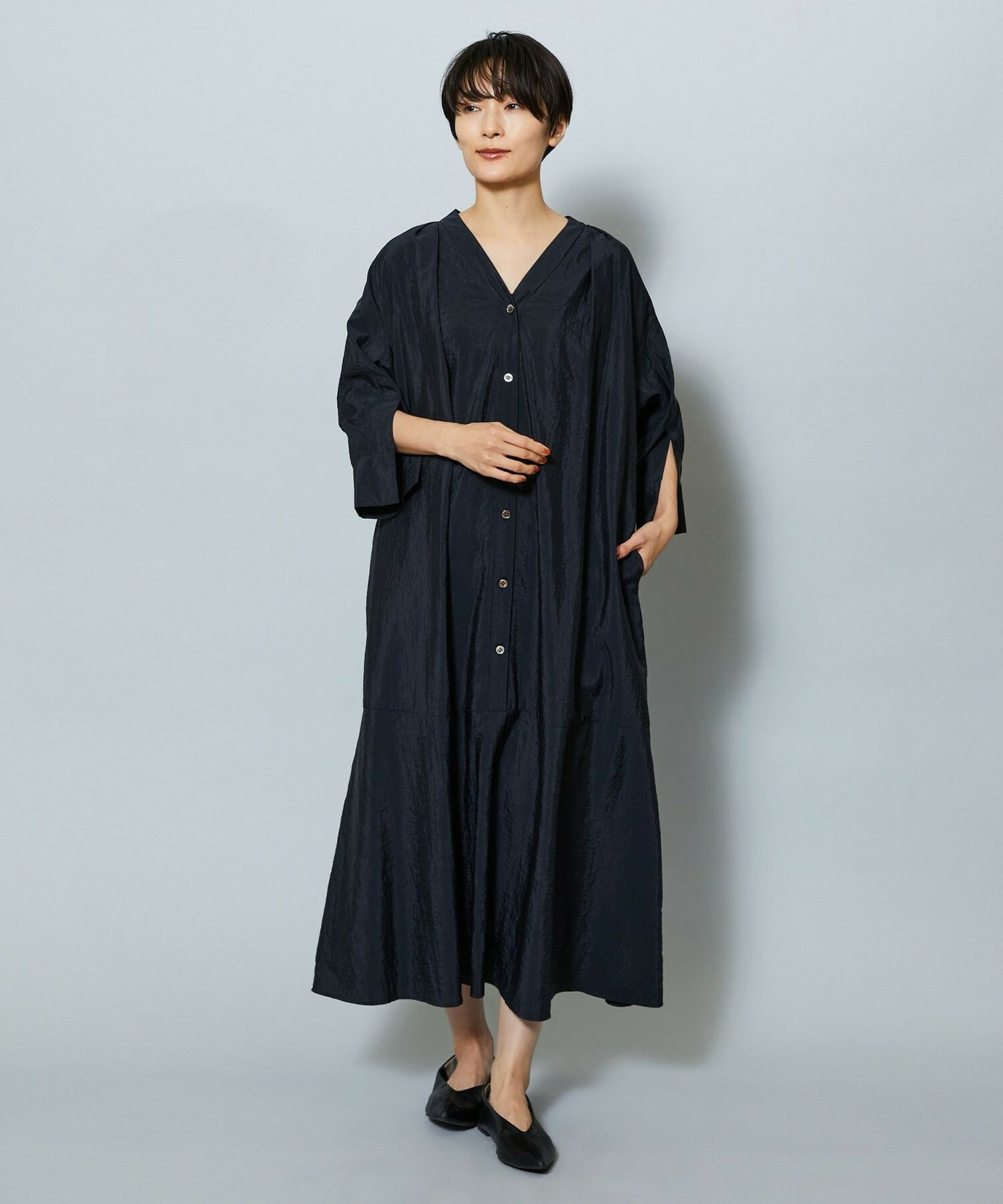 【MOGA】ナイロンクロスVネックワンピース 詳細画像 ブラック 1