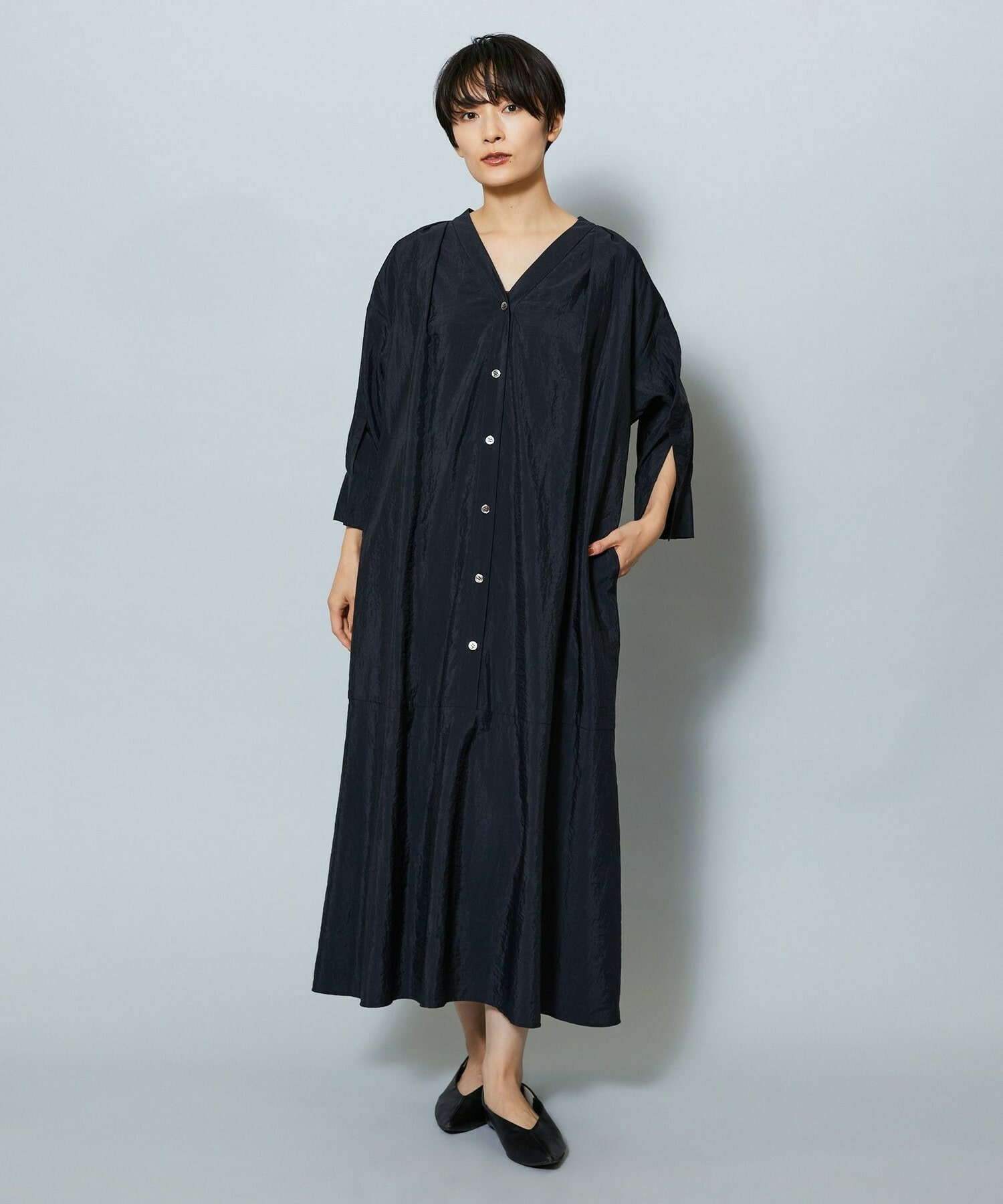 【MOGA】ナイロンクロスVネックワンピース 詳細画像 ブラック 1