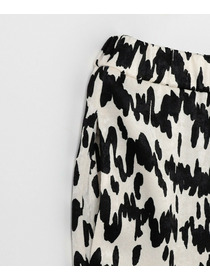 【MOGA】ベルベットサテンハンドドローイングプリントパンツ 詳細画像 サックスブルー 26