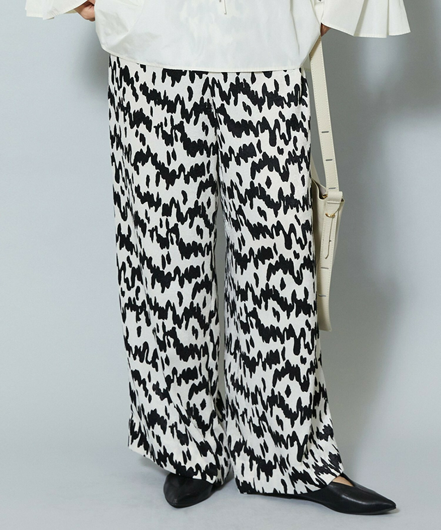 【MOGA】ベルベットサテンハンドドローイングプリントパンツ 詳細画像 オフホワイト 1