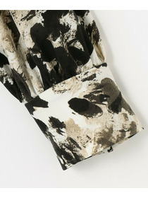 【wb】wb アブストラクトライクプリントブラウス 詳細画像 ベージュ 24