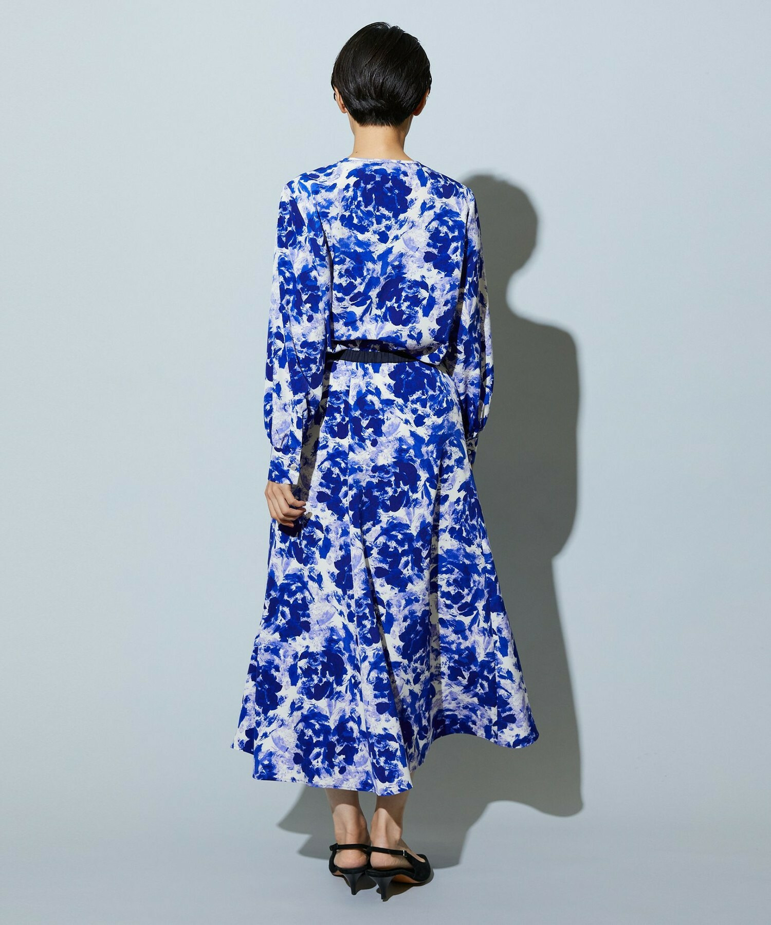 【wb】wb アブストラクトライクプリントブラウス 詳細画像 ベージュ 15