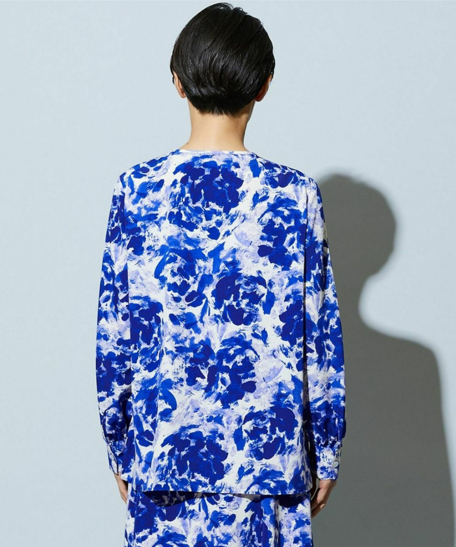 【wb】wb アブストラクトライクプリントブラウス 詳細画像 ベージュ 19