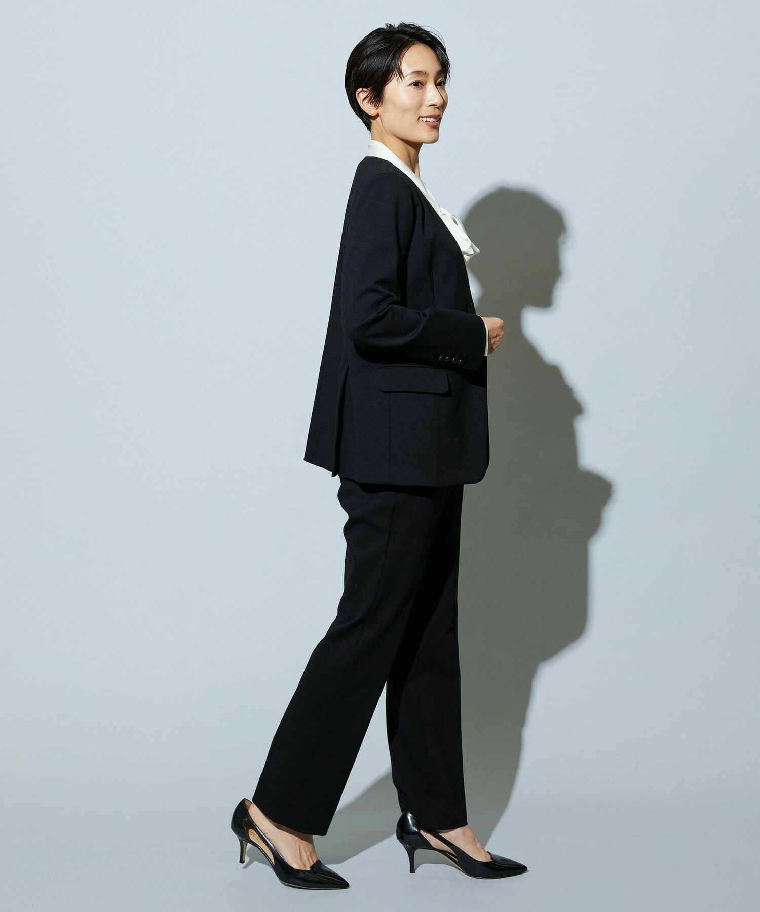 【wb】wb ハイゲージポンチタイトストレートパンツ 詳細画像 チャコールグレー 16