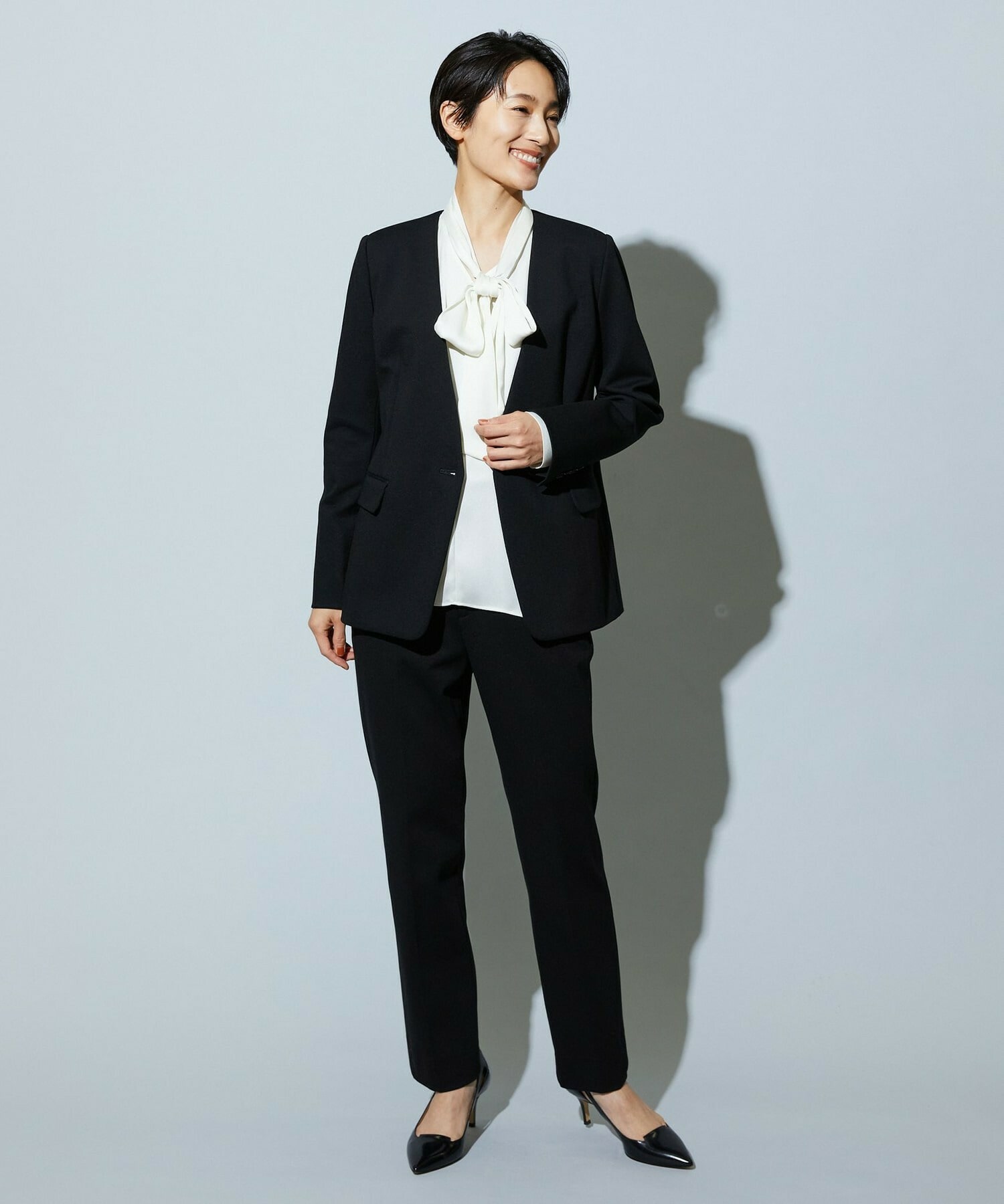 【wb】wb ハイゲージポンチタイトストレートパンツ 詳細画像 チャコールグレー 17